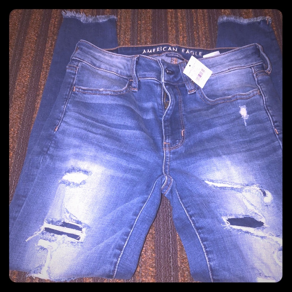 NWT American eagle distressed jeans